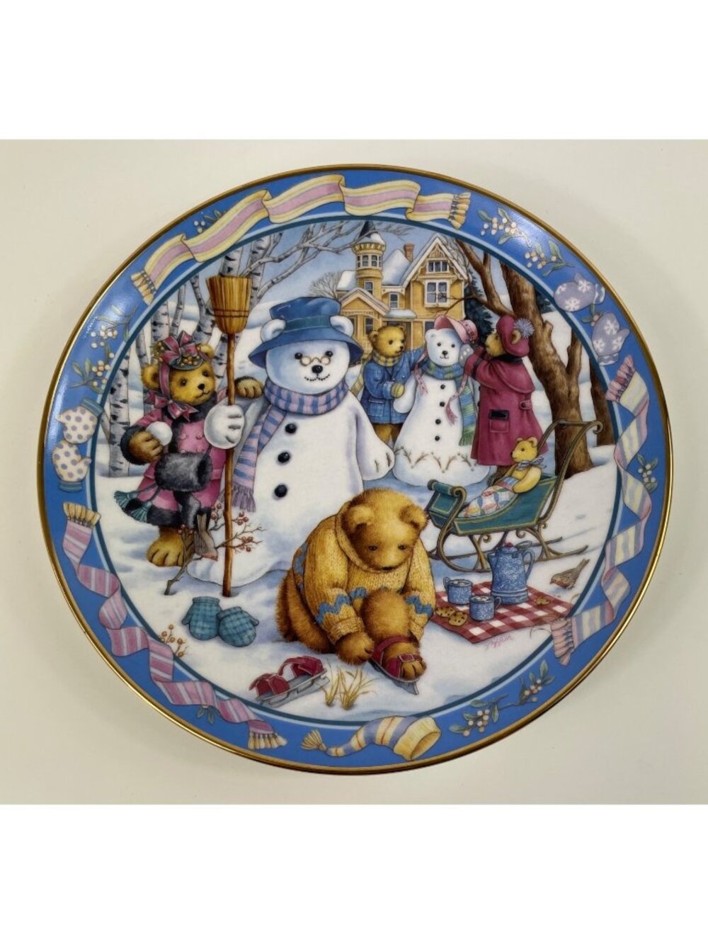 Royal Doulton Teddy Bear Winter Wonderland Decorative Plate Limited Edition